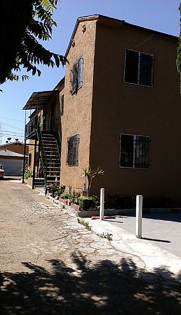1st image of 154 E 82nd St