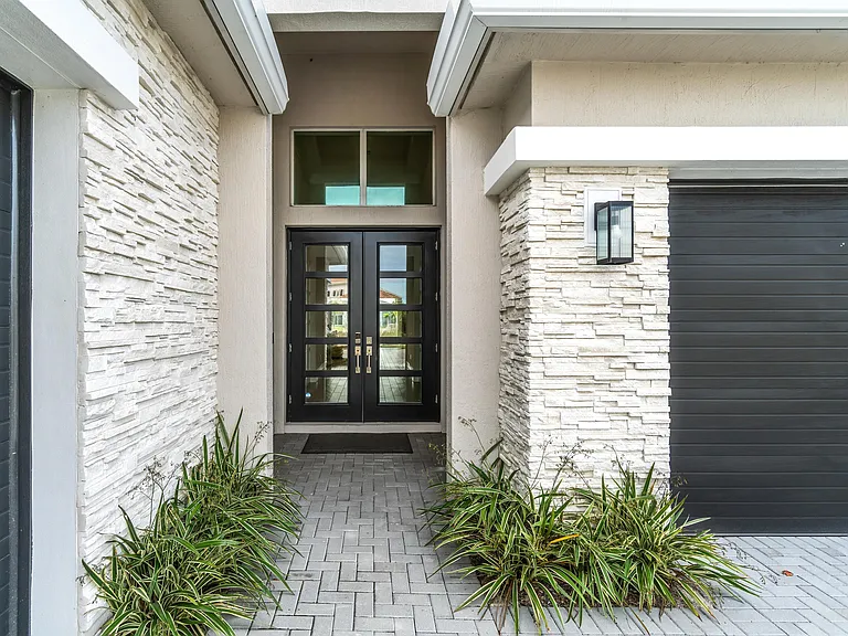 12272 Waterstone Cir — Photo 4