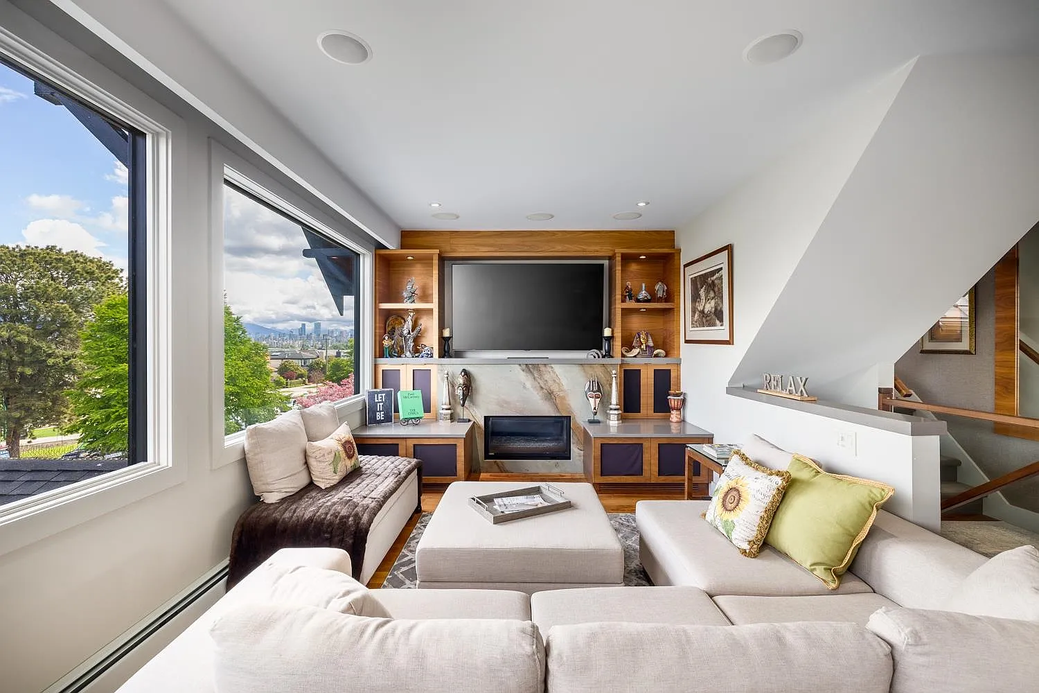 1 bed, 1300 sqft, $8,000 — Photo 4