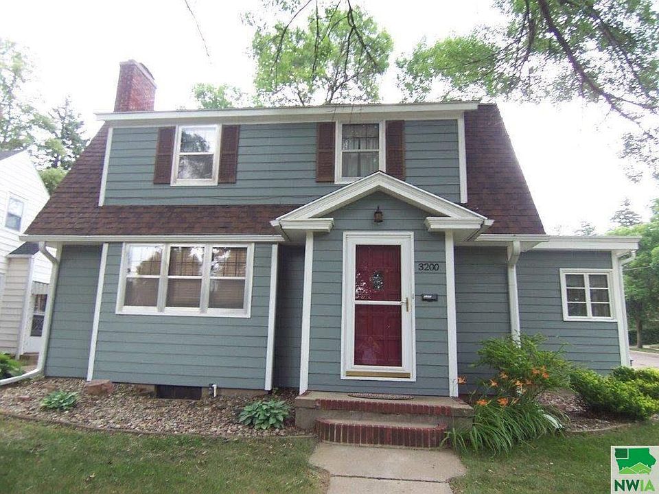 1st image of 3200 Pierce St