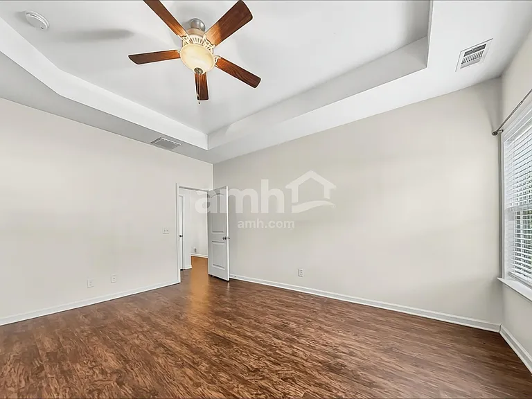 209 Crooked Oaks Dr — Photo 9