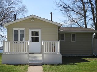 13755 Norelius Ln, Lindstrom, MN 55045