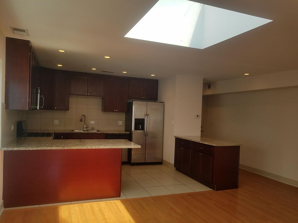 1st image of 9565 Franklin Ave