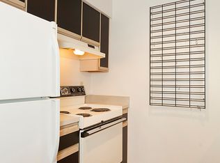 Oswego Apartments - Located on the east banks of Green Lake, Seattle, WA 98115