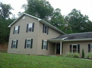 226 Blue Lick Rd, Winfield, WV 25213