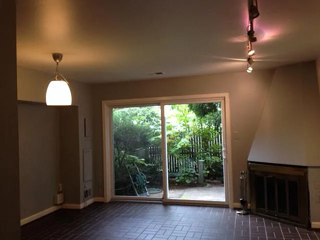 1824 N Ode St — Photo 2