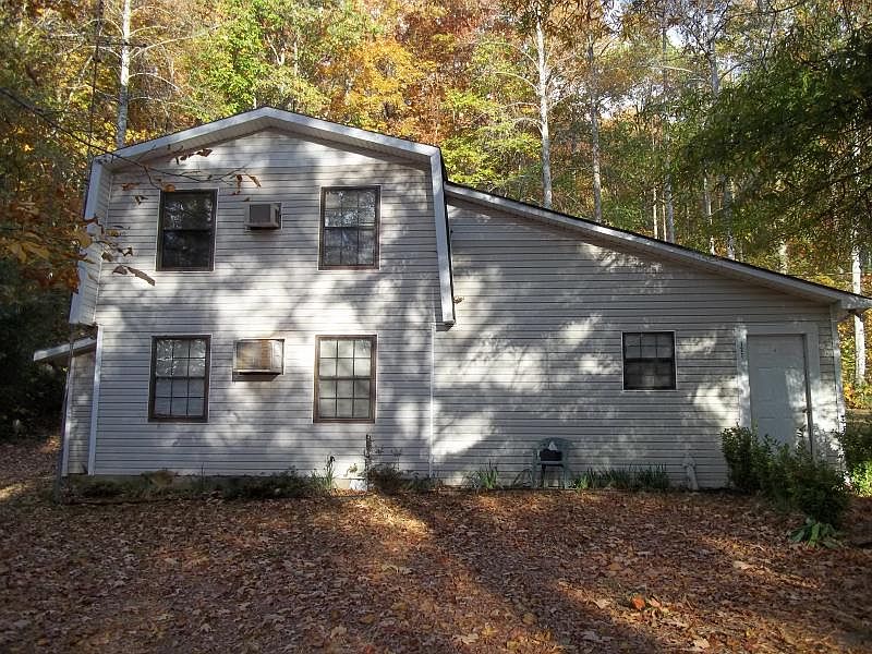 1st image of 121 Kerri Ln E