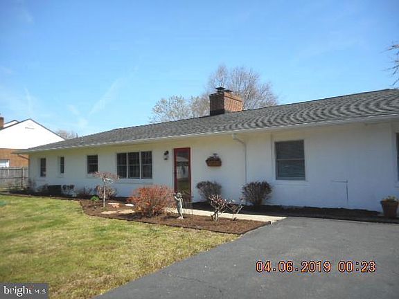 4th image of 40495 Beach Dr