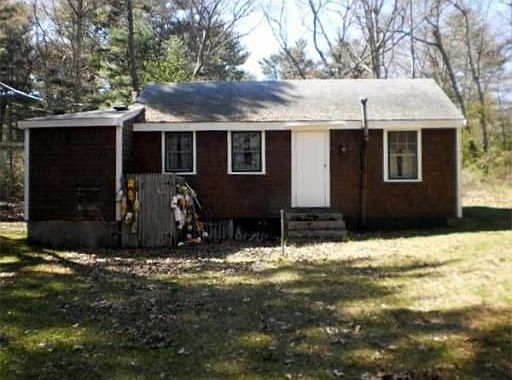 3rd image of 11 Brine Ave