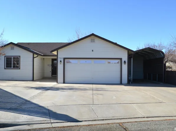 705 Kathy Ave, Yerington, NV 89447