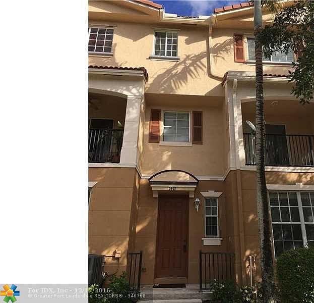 1st image of 1417 W Wickham Cir #1417