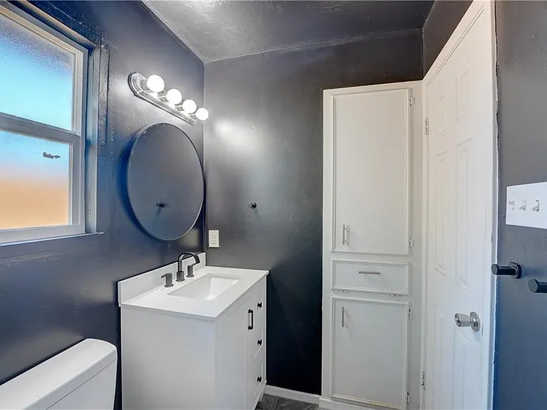2310 Vialoux Dr — Photo 14
