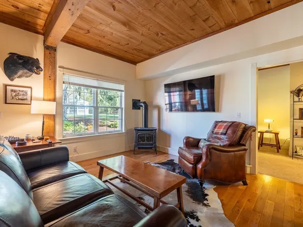 7 Chester Rd Unit 212, Derry, NH 03038