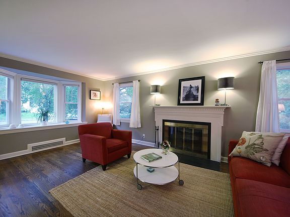 3rd image of 472 Elmwood Ave