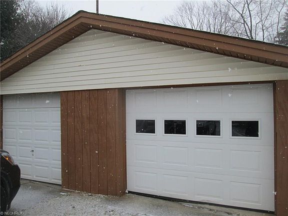 4th image of 632 Rosegarden Dr NE