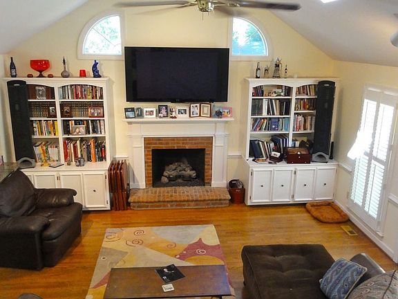Family room/fireplace