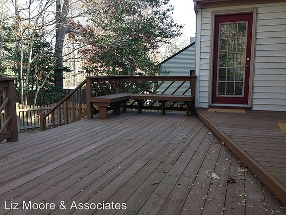 4th image of 115 Wellington Cir