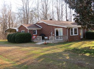 1222 Shingle Shop Rd, Stuart, VA 24171