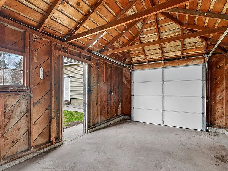 367 McCormack St — Photo 18