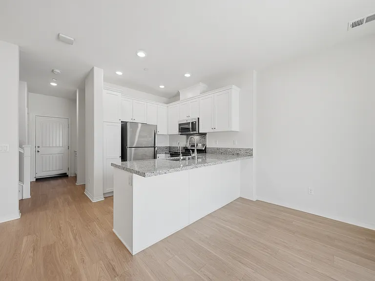 41984 Retsina St — Photo 13