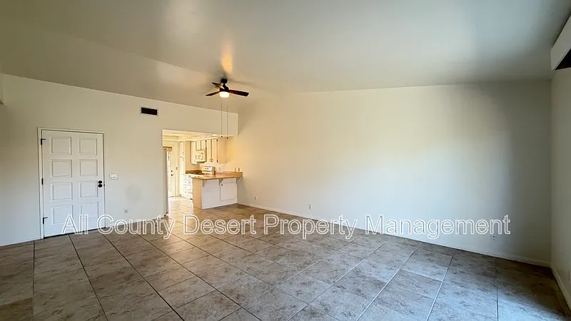 2 bed, 2.0 bath, 1140 sqft, $2,395 — Photo 4