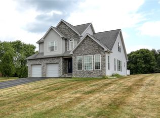 110 Rothart Dr, New Brighton, PA 15066