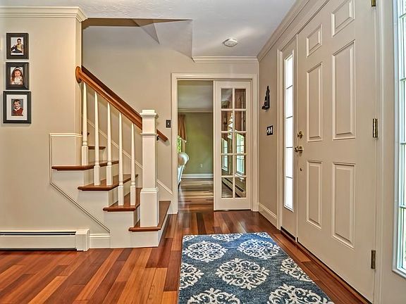 3rd image of 11 Downingwood Dr