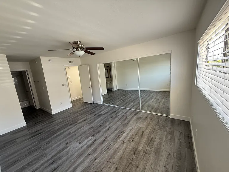 17072 Harbor Bluffs Cir #B — Photo 5