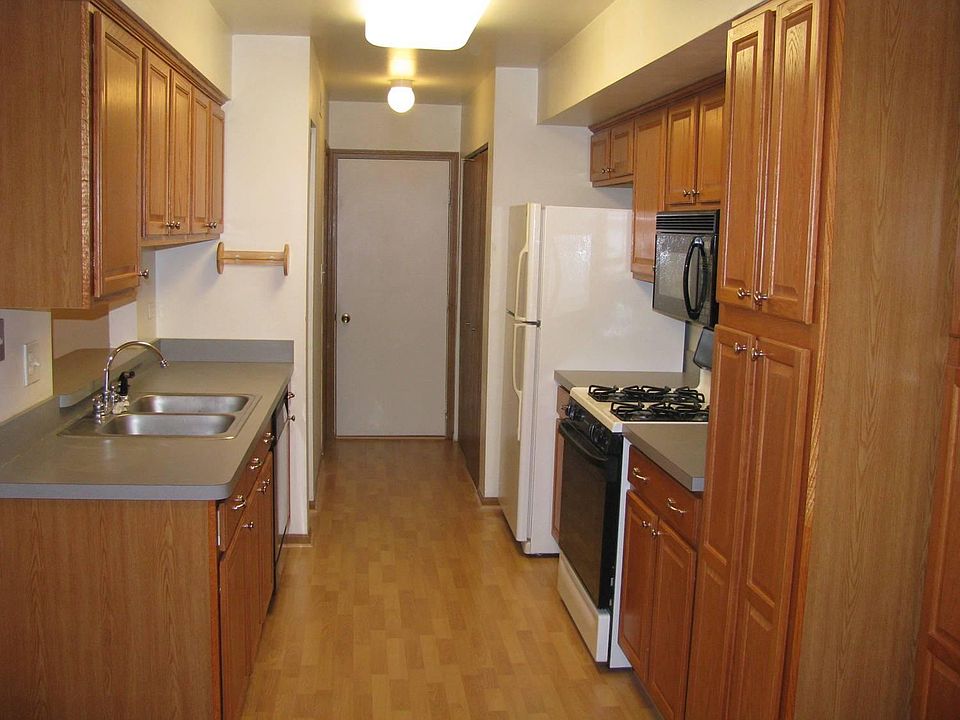 2nd image of 226 Acorn Dr