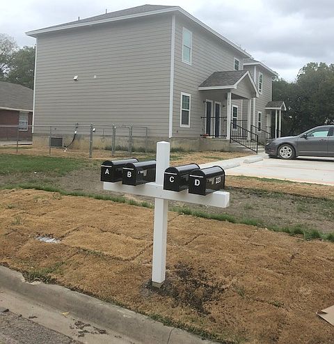 1st image of 223C S Buffalo Ave