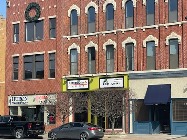 206 Huron Ave #101, Pt Huron, MI 48060