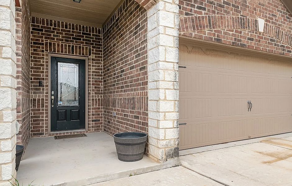 2nd image of 223 Azalea Way