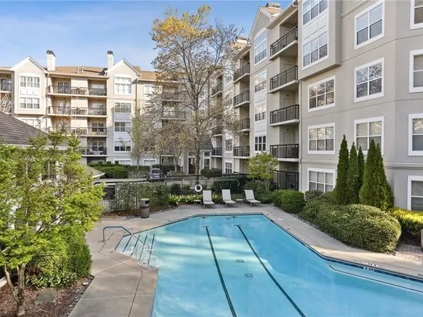 2210 River Green Dr NW, Atlanta, GA 30327