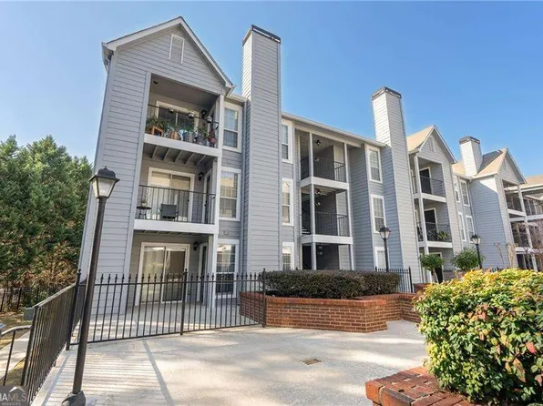 201 Granville Ct, Sandy Springs, GA 30328