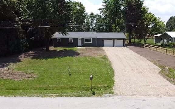 2nd image of 1142 County Road 21