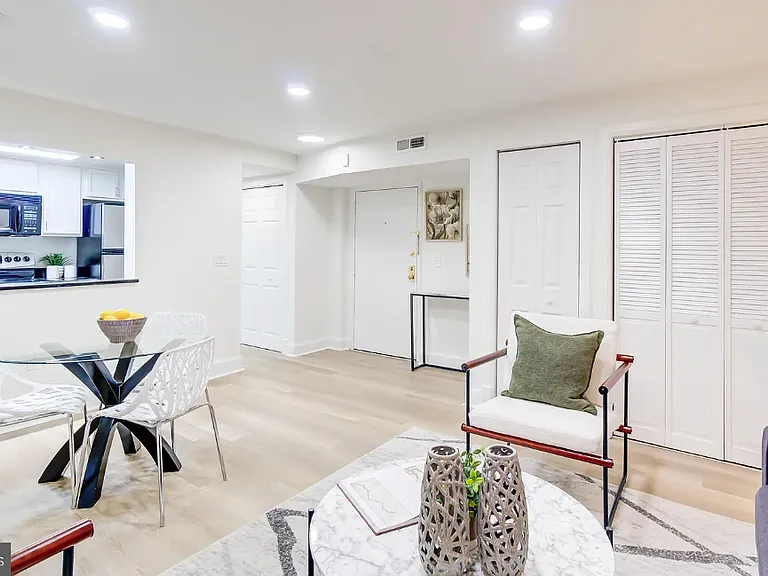 1673 Park Rd NW #B2-2 — Photo 4