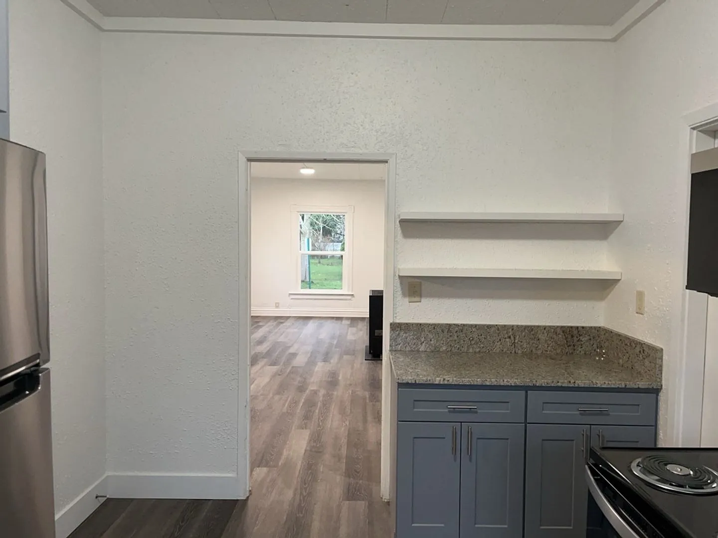 Limited-Time Offer: $25 Application Fee, Apply Today! New kitchen, windows, flooring, and lights! — Photo 4