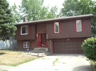 3520 Meadowlark Dr, Decatur, IL 62526