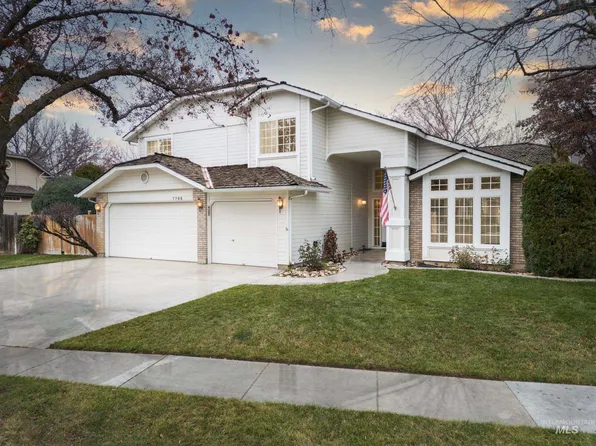 7766 W Bearcreek Ct, Boise, ID 83704