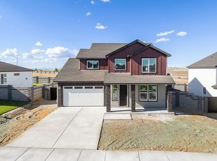 7874 Gilbert St, West Richland, WA