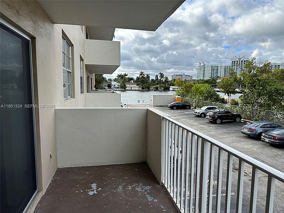 3rd image of 1455 N Treasure Dr APT 2C
