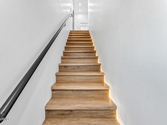 5th image of 4220 N 32ND Street #32