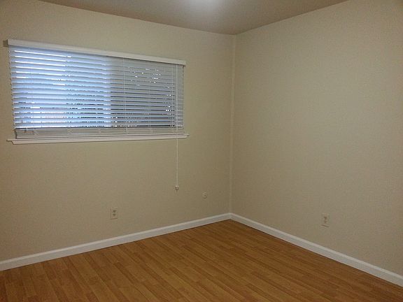 4th image of 1017 H St APT 21