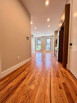 Rented by ERNY LLC | media 4