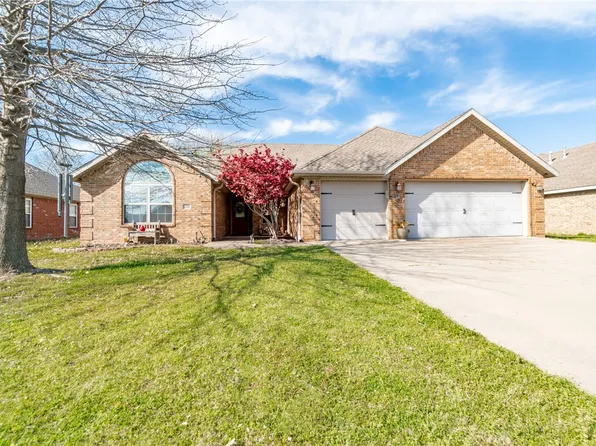 11124 Waterleaf Ln, Prairie Grove, AR 72753