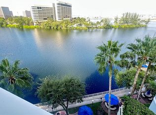 5085 NW 7th St APT 702, Miami, FL 33126
