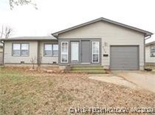 8934 E Oklahoma Pl, Tulsa, OK 74115