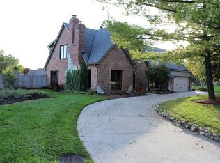 437 Cobblestone Rd, Avon, IN 46123