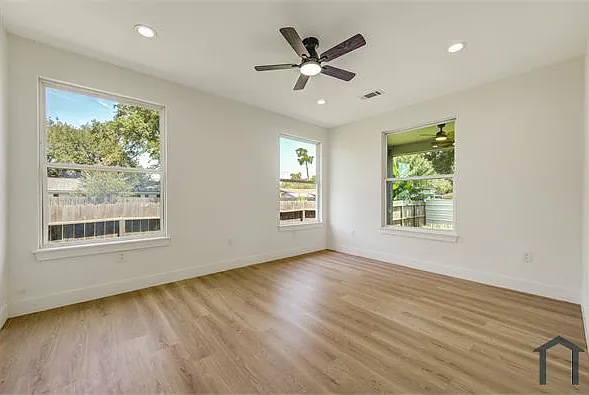 508 Georgia Ave — Photo 13
