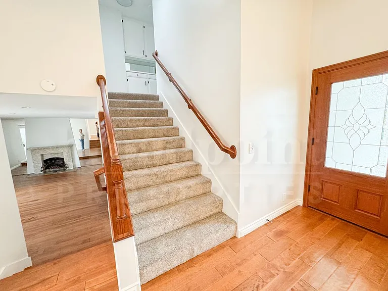 203 Chapalita Dr — Photo 4